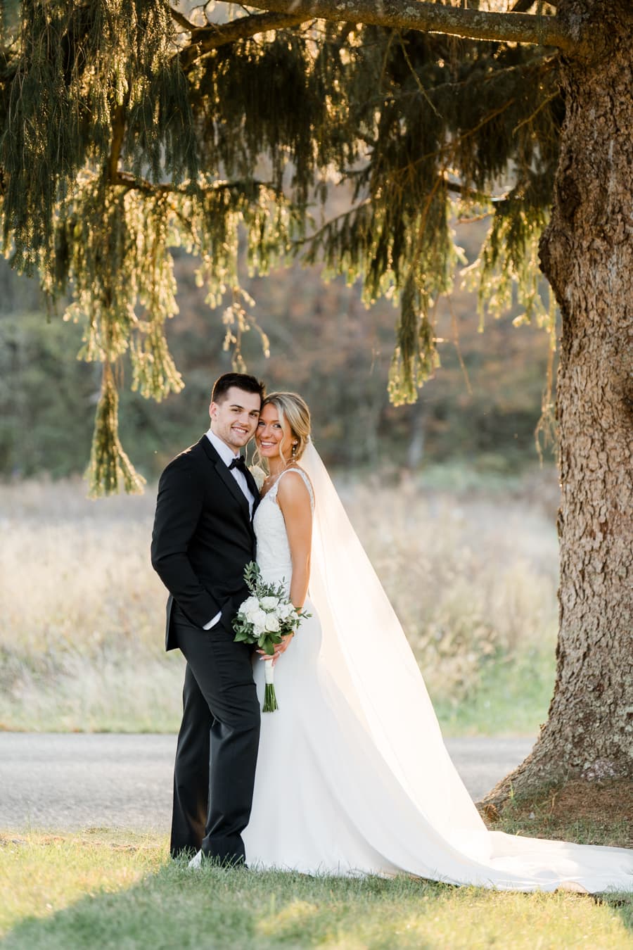 Real wedding photography by Eternal Lens Media